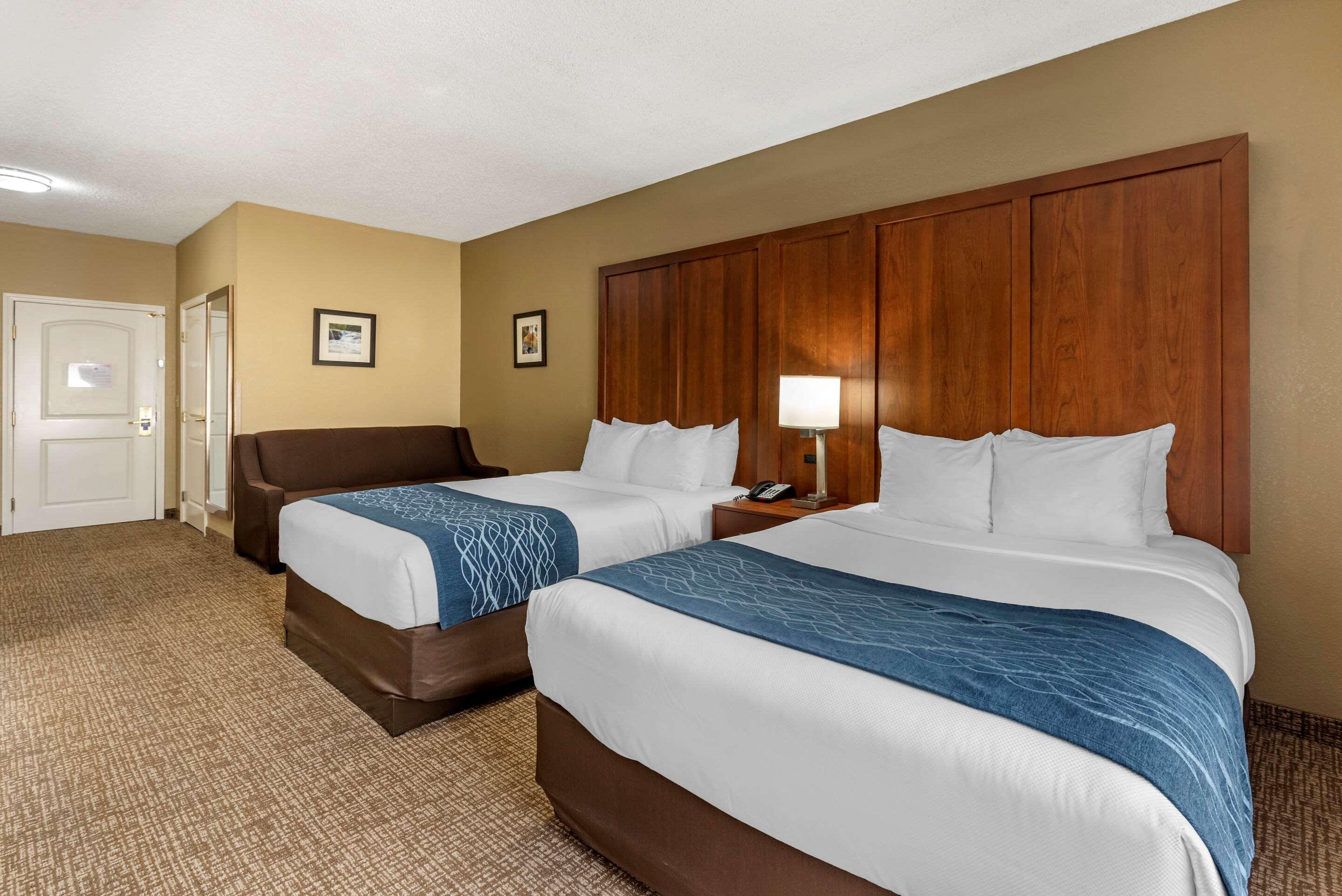 Comfort Inn & Suites El Dorado Exterior photo