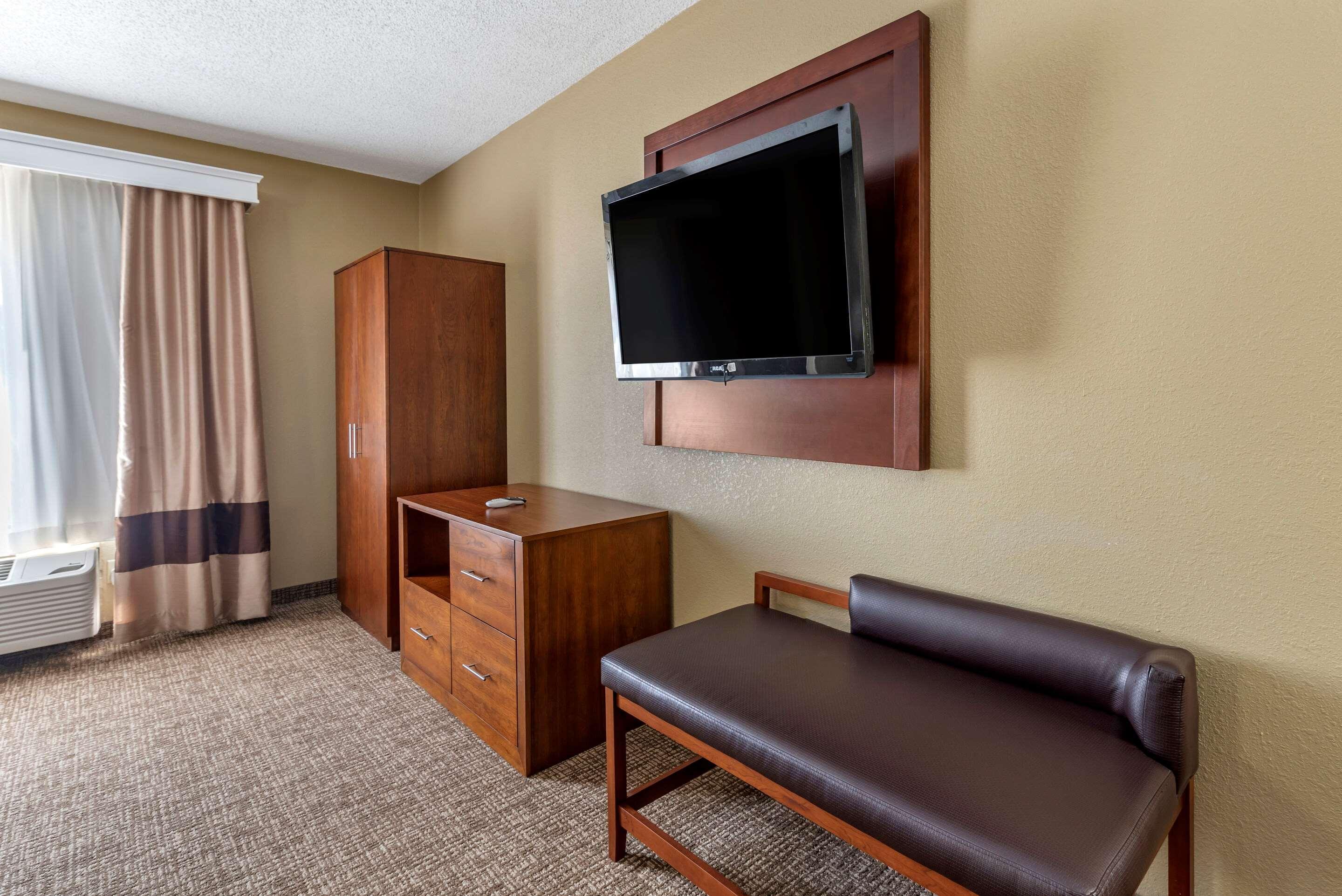 Comfort Inn & Suites El Dorado Exterior photo