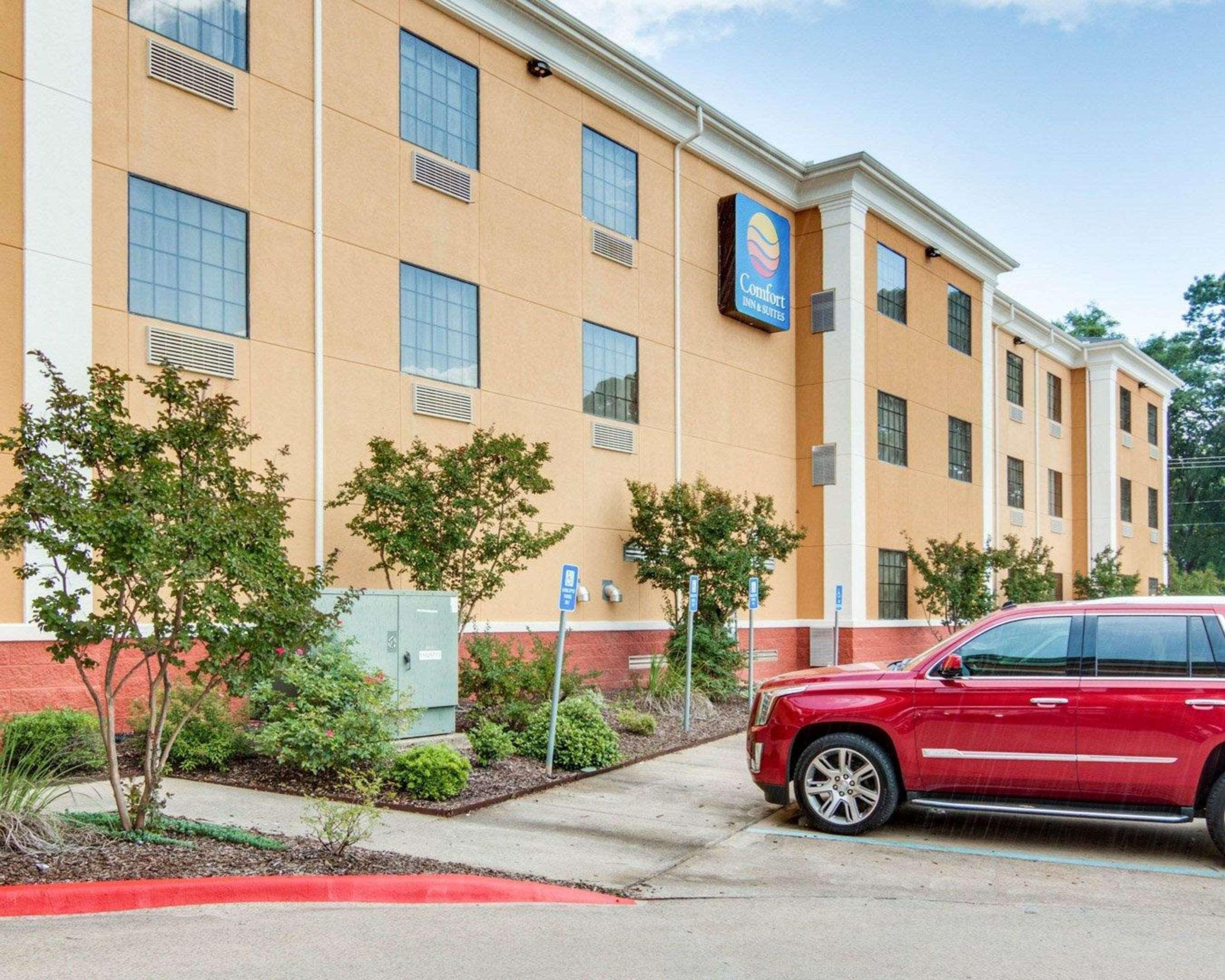 Comfort Inn & Suites El Dorado Exterior photo